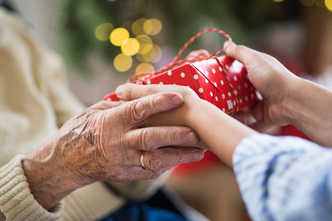 Weihnachten für Senioren und Pflegekräfte
