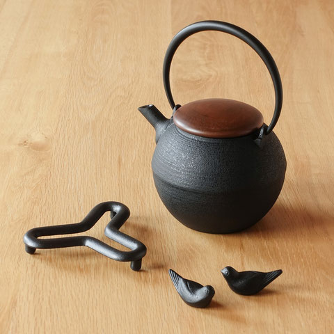最低価格の 急須 / 鉄瓶 / 鋳心工房 / 煎茶道具 / 握 茶道具 / 古い / 鋳物 鉄瓶