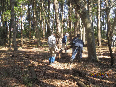 通路の新設作業です