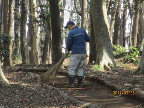 今日も清掃作業から