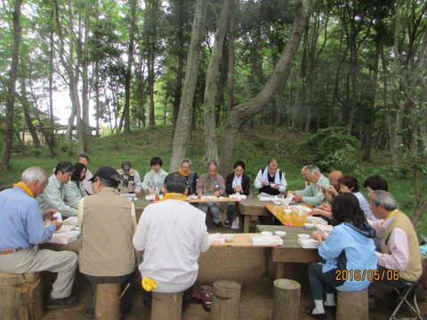 昼食会が始まりました