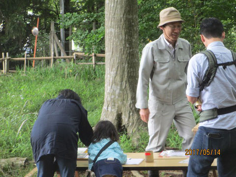 二日もの開始早々に、子供さん連れの来場がありました