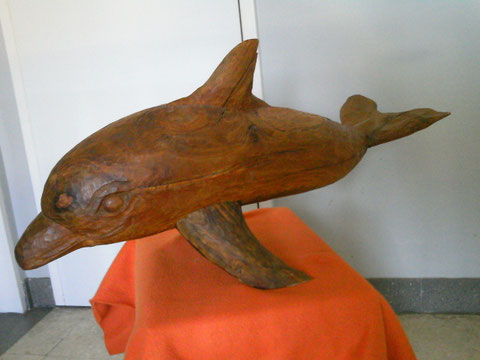 Dolphin from Oliv wood  100cm