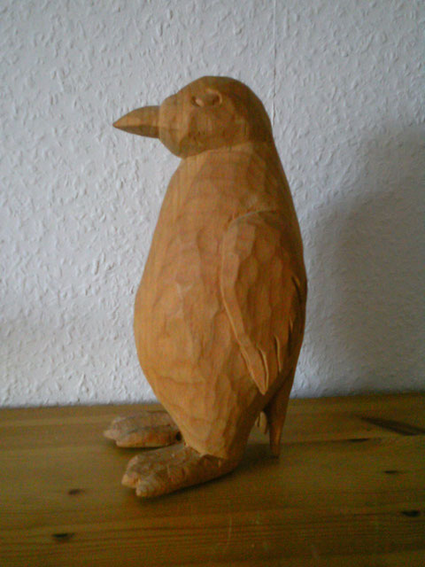 Pinguin aus Buche, 25 cm.