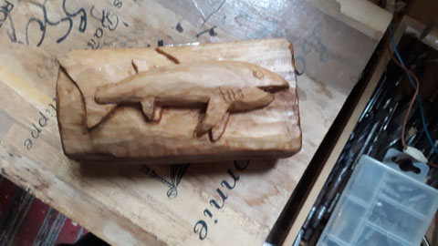 Schatule aus Oliven Holz.