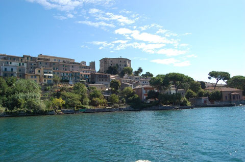 veduta di Capodimonte - Lago di Bolsena