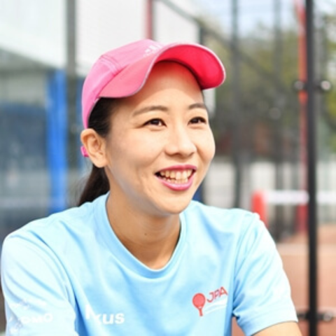 竹口仁子様（元パデル全日本選手）も健想に通っていただいています