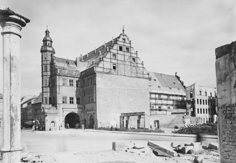 Rathaus im Jahre 1946