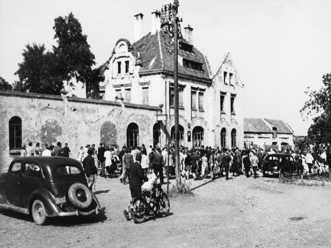 in den 1930ern (1937?); Marsch zum VKF Wiesenfest