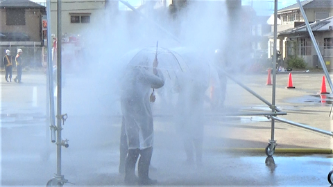 消防ポンプ車からの加圧送水