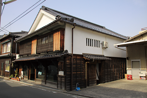 稲見米穀店（旧亀井喜平太邸） 外観