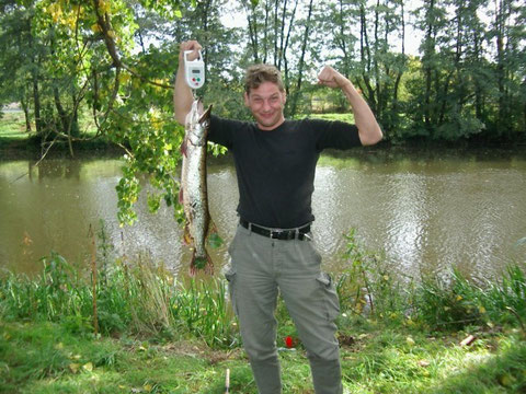Hecht gefangen