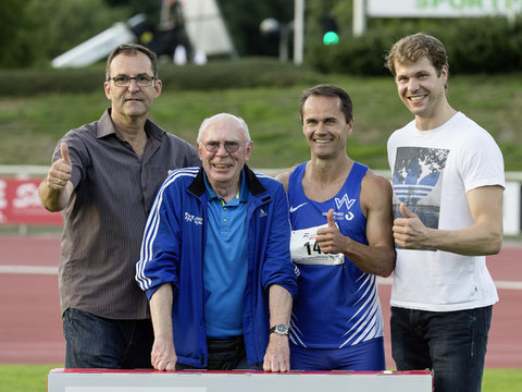 Jürgen Palm, Mecky Emmerich, Alexander Kosenkow und Daniel Schnelting (v. l.) freuen sich auf die 48. Ausgabe des Internationalen Meetings in Rhede. (Archivfoto vom Meeting 2017 von Jan-Hendrik Ridder)