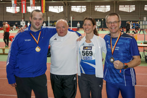 Das Foto von Roman Buhl zeigt von links: Michael Garbert, Hans Wewering, Sabrina Priebe-Bäumer und Reiner Heweling.