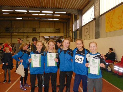 Die erfolgreiche Trainingsgruppe von Michael Ilbertz: v. l.: Ella Vriesen, Greta Hörning, Viktoria Wienand, Blanca Torres und Heleen Keiten-Schmitz.