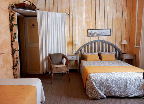 B&B Farniente, chambres d'hôte à Aigues-Mortes, chambre Trilogie 85€/nuit, petits déjeuners inclus