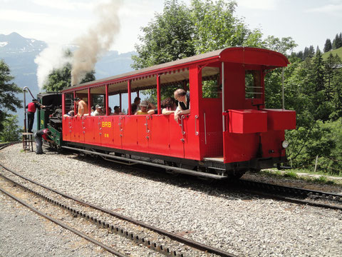B16