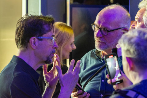 Im Gespräch mit Jan Josef Liefers - Foto: Thomas Hölscher