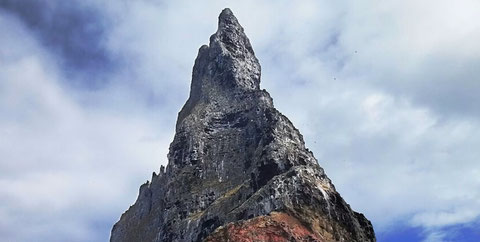Pirámide de Ball, en las islas Lord Howe, una de las pocas tierras emergidas de Zelandia, aparte de Nueva Zelanda. Foto: Wikimedia Commons., CC BY