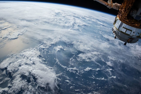 El océano visto desde el espacio. Foto (CC): Pxhere.com