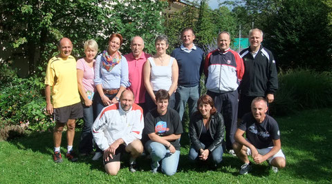 Von links nach rechts, hinten: Roland Eisert, Eva Frai, Martina Sommer, Klaus Bergmann, Tanja Eschmann, Klaus Reitzmann, Oliver Kratz, Florian Blank. Vorne: Florian Blank, Petra Blank, Sandra Heilos und Toni Ostoin.