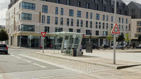 Le quai K de la Gare Routière de Saint-Malo, qui n'a jamais été utilisé depuis sa construction par le réseau KSMA