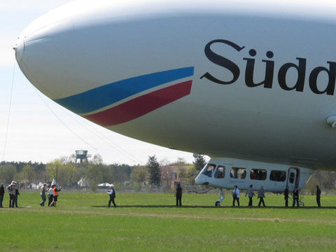 Passagierwechsel beim Zeppelin NT