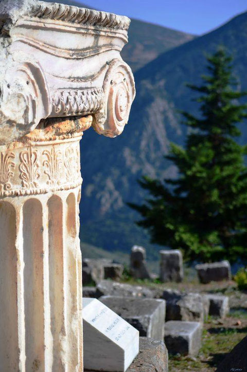 Delphi, Sokrates, nirmalo