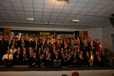 La Fanfare Royale l'Union d'Ollignies au grand complet après le concert du 140e anniversaire !