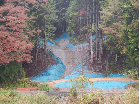 塩屋建設工業,塩屋,治山,高山,国府,耐震補強,橋梁工事,道路舗装,道路工事,基礎工事,護岸工事,河川工事,治山工事,造成,飛騨,古川,神岡,上宝,奥飛騨,清見,丹生川,土木事務所,岐阜県,公共工事