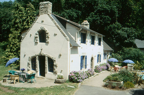 Bretagne Ferienhaus Mühle mit Pool