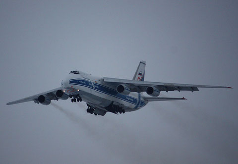 AN124 RA-82042-3