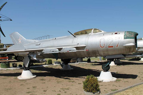 MiG19 027-1
