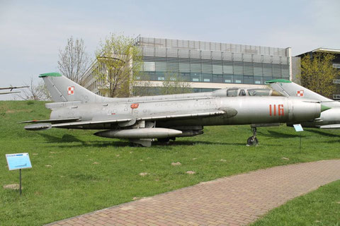 SU7UM 116-1