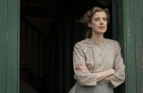 Mannequin et top-model, Agyness Deyn interprète son premier grand rôle dans "Sunset Song" (©Rezo Films).