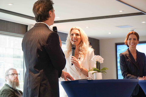 Shiri Gordon Taufpatin VIVA TWO