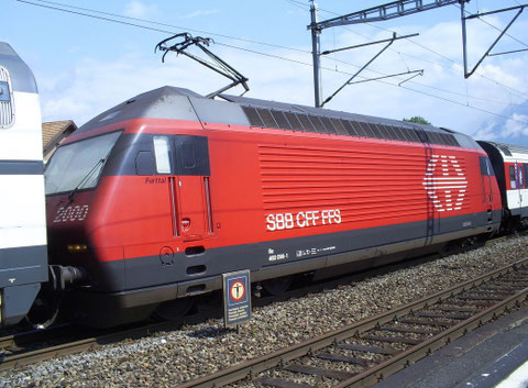 Der Ankommende Zug 35433 in Trübbach beim Wenden auf den abghenden Zug 35434 am 27. Juli 2008