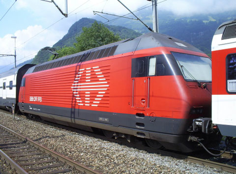 Der Ankommende Zug 35433 in Trübbach beim Wenden auf den abghenden Zug 35434 am 27. Juli 2008