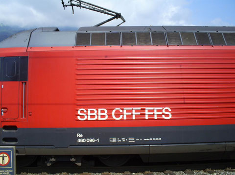 Der Ankommende Zug 35433 in Trübbach beim Wenden auf den abghenden Zug 35434 am 27. Juli 2008