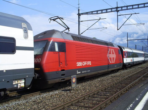 Der Ankommende Zug 35433 in Trübbach beim Wenden auf den abghenden Zug 35434 am 27. Juli 2008