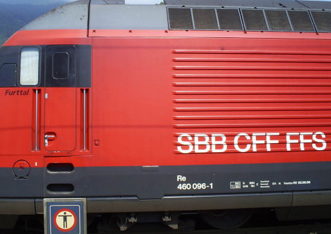 Der Ankommende Zug 35433 in Trübbach beim Wenden auf den abghenden Zug 35434 am 27. Juli 2008
