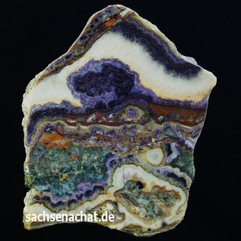 9 x 7 cm