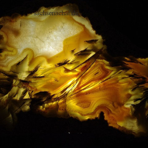 11x7 cm - im Durchlicht 8mm Scheibe