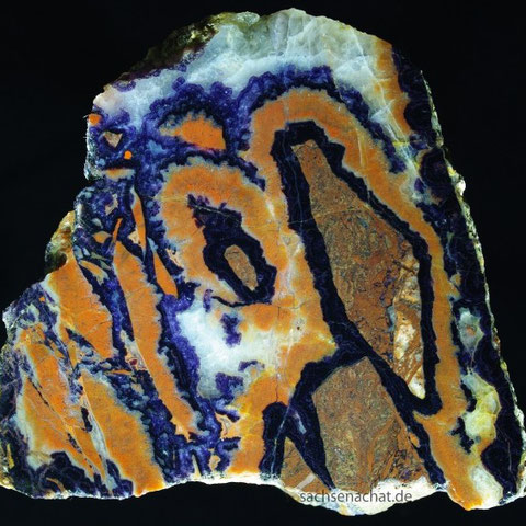 11 x 10cm