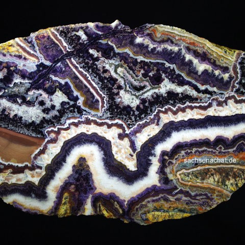 27 x 16 cm