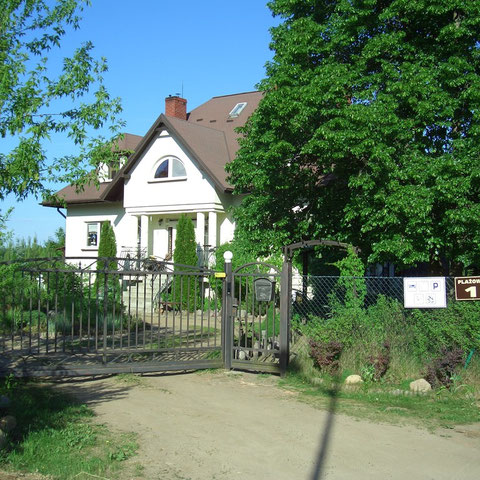 Einfahrt Zur wilden Rose