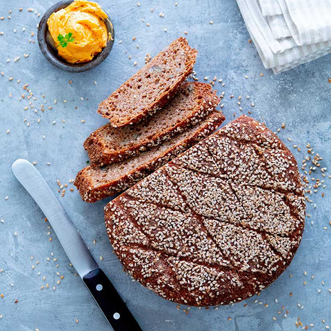 Sesambrot und Möhrenbutter, Udo Einenkel Foodfotograf