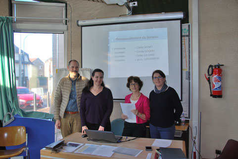 Renouvellement du bureau avec, de gauche à droite : Didier, Carole, Marie-Thérèse et Cécile