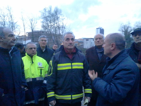 Il sindaco Nicola Ottaviani segue le operazioni di monitoraggio e intervento sulla frana