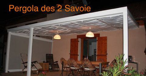 La pergola est l'endroit idéal pour profiter du soleil dans votre jardin. Pourtant, il faut parfois de l'ombre, pour vous protéger de la lumière ou de la chaleur. Le store de toit est la solution idéale